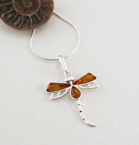 Amber-Dragonfly-Pendant Amber-Dragonfly-Pendant