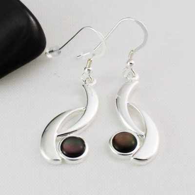 Black-Lip-Wave-Earrings