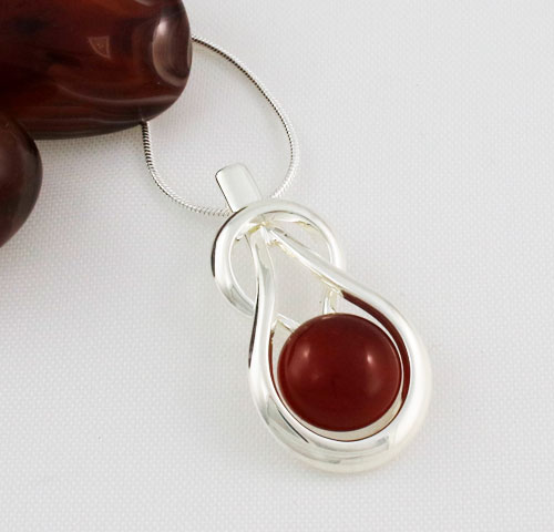 Carnelian-Knot Pendant Carnelian-Knot Pendant