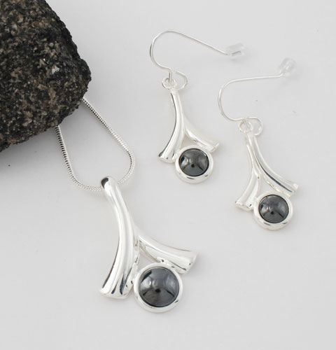 Hematine-Round-Wishbone Hematine-Round-Wishbone