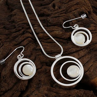 Mother-of-Pearl-Circles-P+E