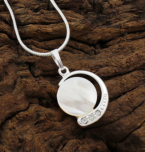 Mother-of-Pearl-Crescent-Moon-Pendant Mother-of-Pearl-Crescent-Moon-Pendant