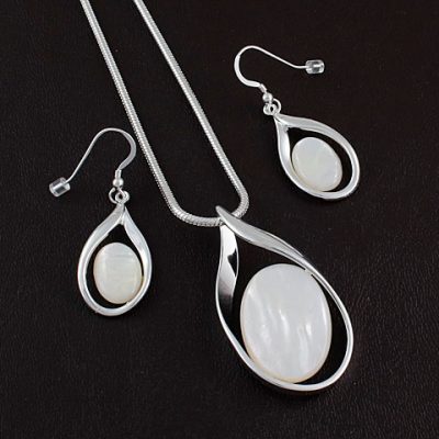 Mother-of-Pearl-Large-Teardrop-Collection