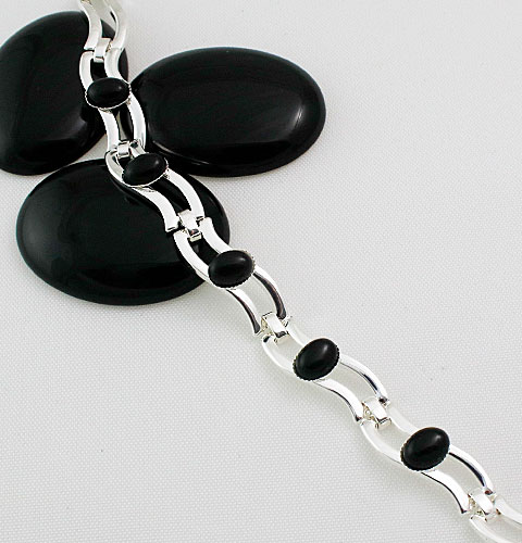 Onyx-Five-Stone-Bracelet Onyx-Five-Stone-Bracelet