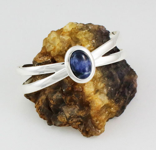 Sodalite-Bow-Bangle Sodalite-Bow-Bangle